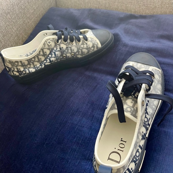 Dior B23 Low Oblique Blue
Barely Pre Owned in excellent condition - Picture 6 of 7